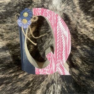 Letter Q Book Art Free Standing‎ Decoration Decor